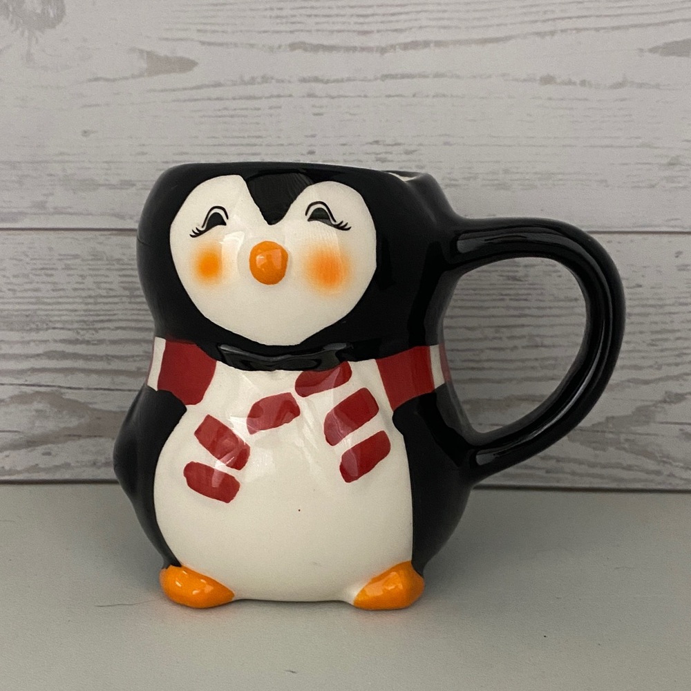 2019 Christkindlmarket Kinder Club Penguin Mug Chicago